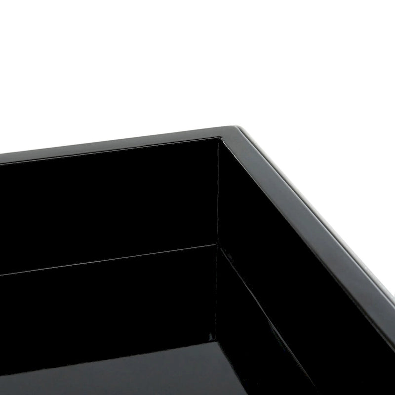 Couchtisch aus weißem Lack mit schwarzem Tablett – 35B x 35T x 12H